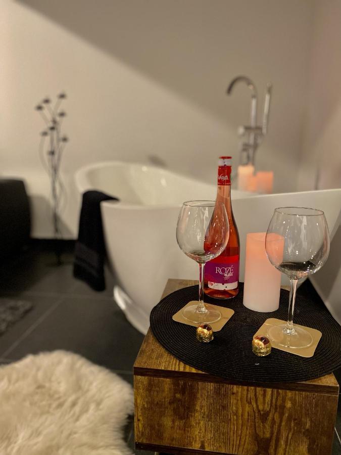 Kiraly Street , Stylish Apartment ブダペスト エクステリア 写真