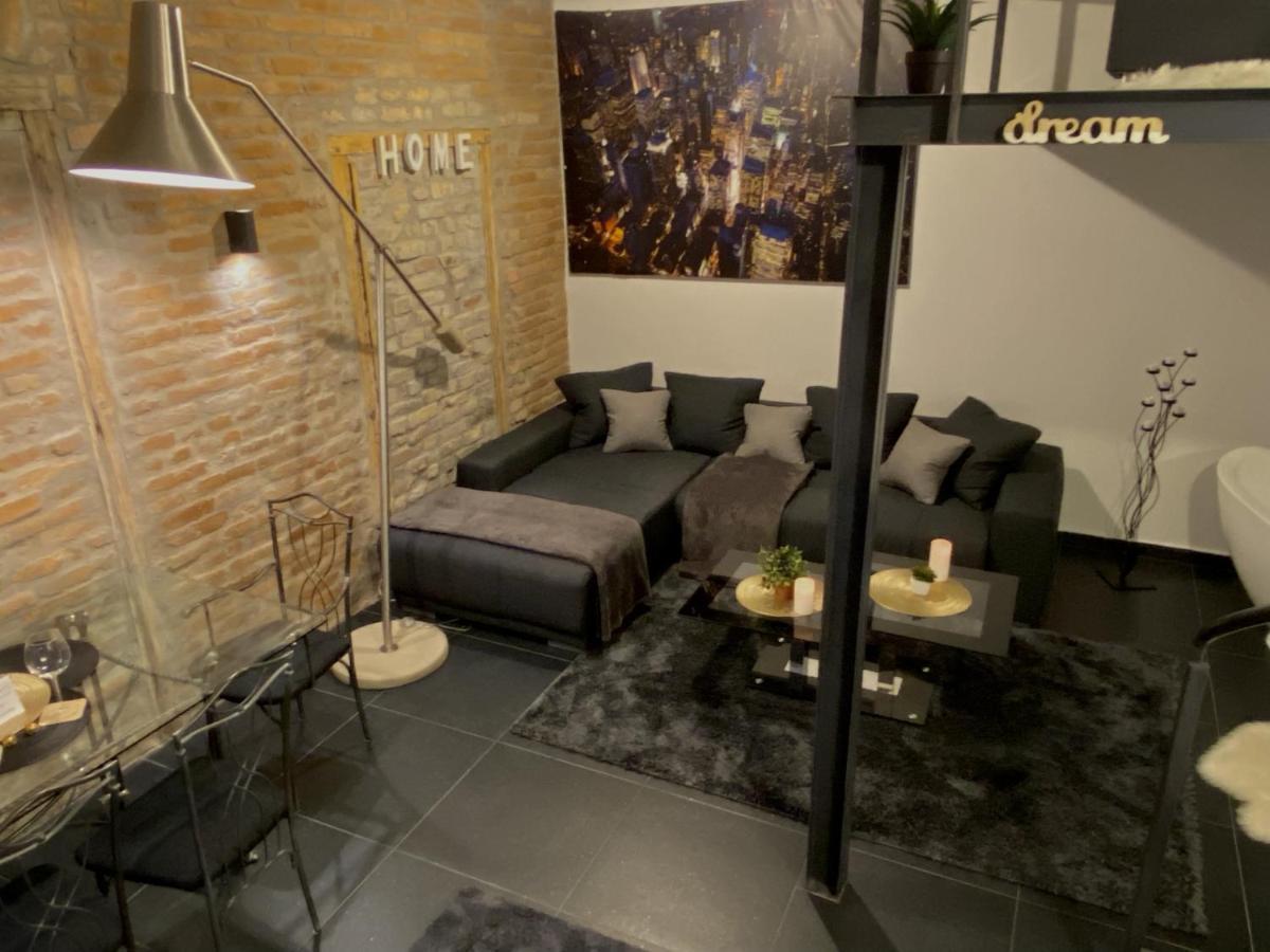 Kiraly Street , Stylish Apartment ブダペスト エクステリア 写真